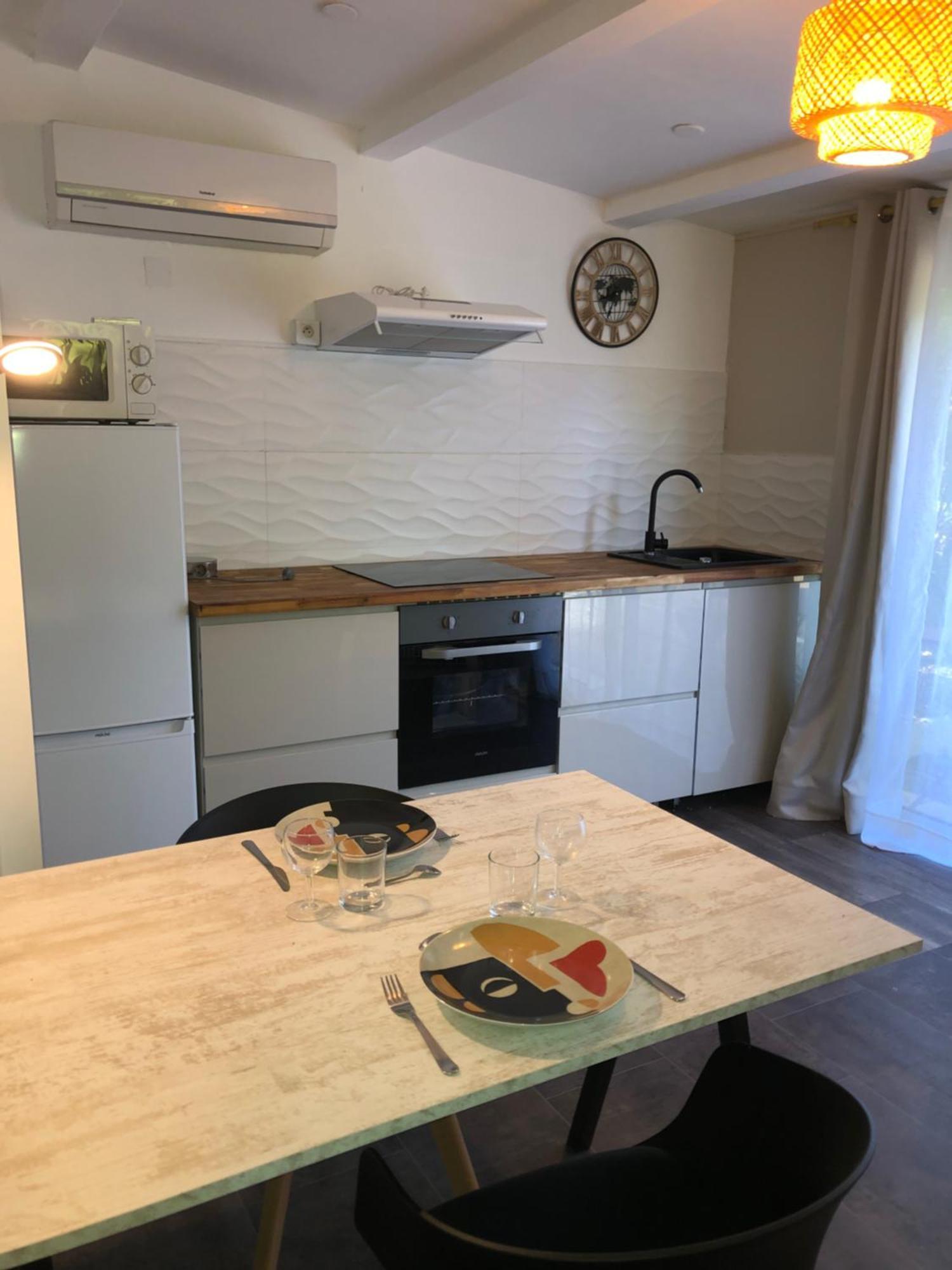 2 Pieces Independant Avec Son Jardinet Prive Otel Borgo  Dış mekan fotoğraf